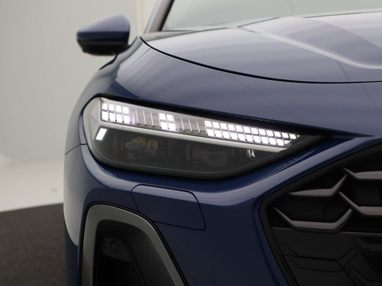 Audi A5 Avant 2.0 TFSi 150 Pk Automaat S-Line | 360° Camera | Full LED | Trekhaak | Adaptive Cruise | Carplay | Stoel Verwarming | 20 Inch | 5.828 Km