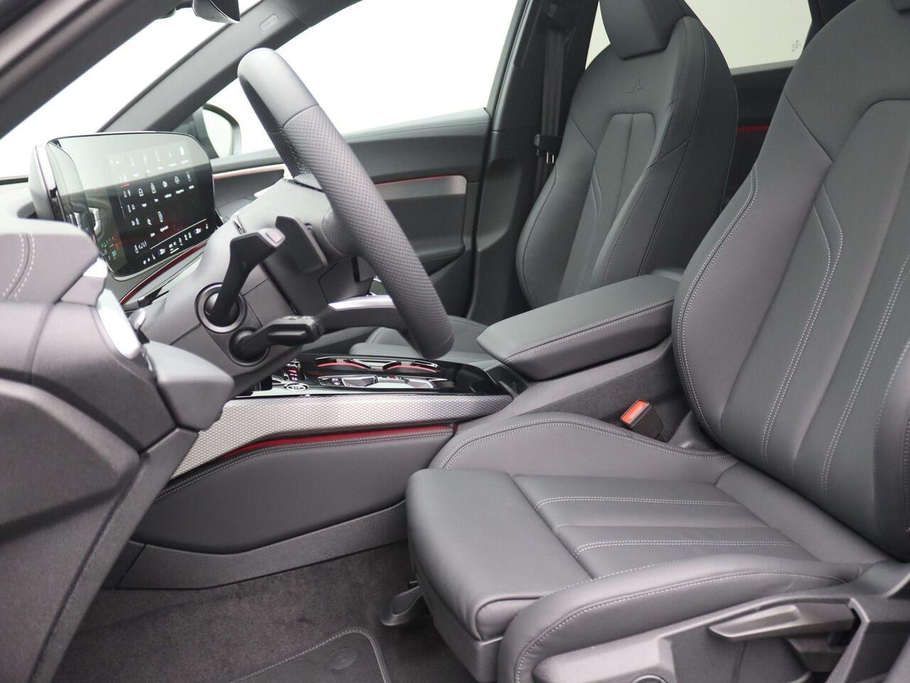 Audi A5 Avant 2.0 TFSI S edition 150PK S-Tronic S-Line, Panoramadak, Matrix-LED verlichting, Side Assist, Comfortkey, Adaptieve Cruise Controle, Elektr. Achterklep, Trekhaak, 19" LM Velgen