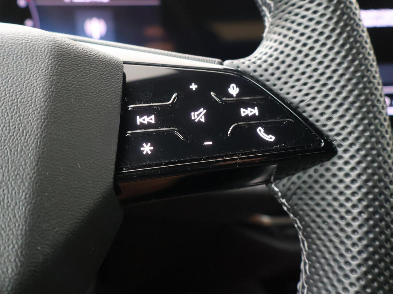 Audi A5 Limousine 2.0 TFSI edition one | 150 PK | Automaat | S-Line | Multifunctioneel stuurwiel | Adaptive Cruisecontrol | Stoelverwarming | Achteruitrijcamera |