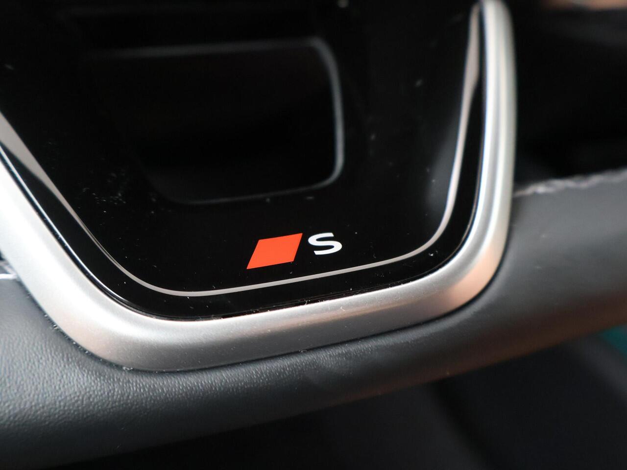 Audi A5 Limousine 2.0 TFSI edition one | 150 PK | Automaat | S-Line | Multifunctioneel stuurwiel | Adaptive Cruisecontrol | Stoelverwarming | Achteruitrijcamera |