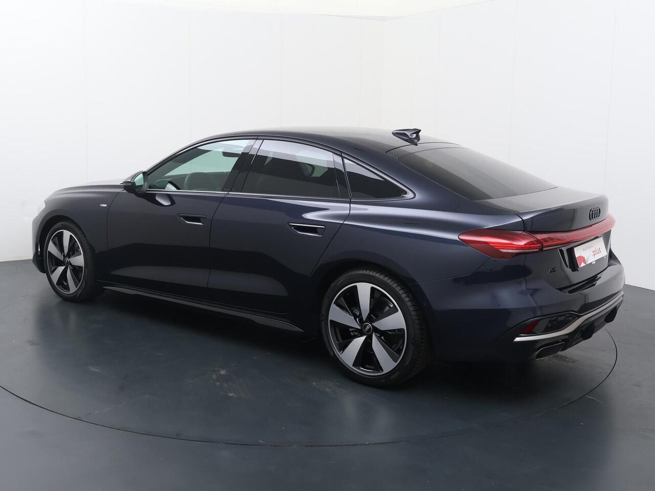 Audi A5 Limousine 2.0 TFSI edition one | 150 PK | Automaat | S-Line | Multifunctioneel stuurwiel | Adaptive Cruisecontrol | Stoelverwarming | Achteruitrijcamera |