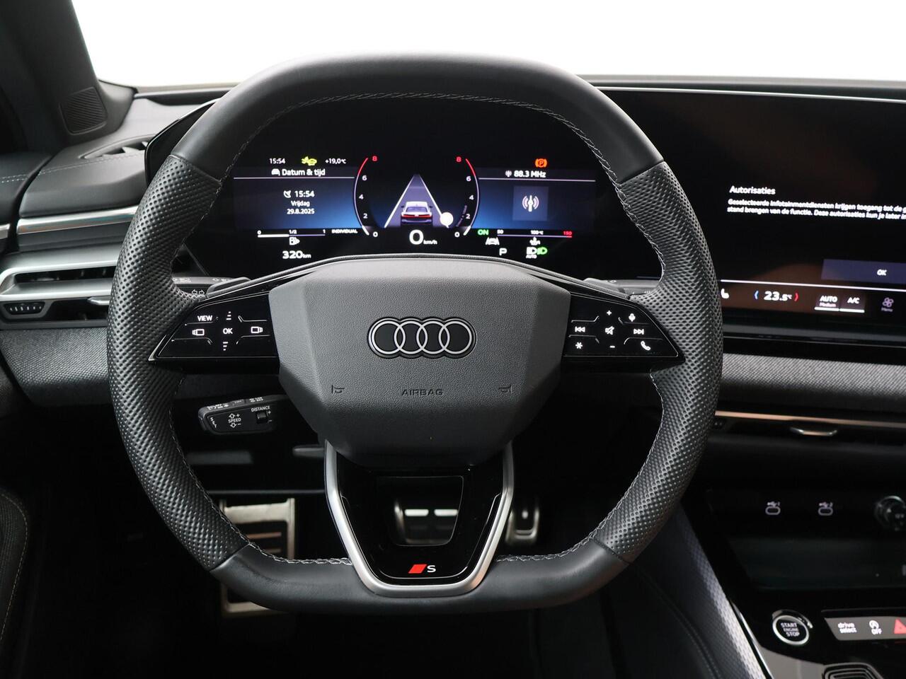 Audi A5 Limousine 2.0 TFSI edition one | 150 PK | Automaat | S-Line | Multifunctioneel stuurwiel | Adaptive Cruisecontrol | Stoelverwarming | Achteruitrijcamera |