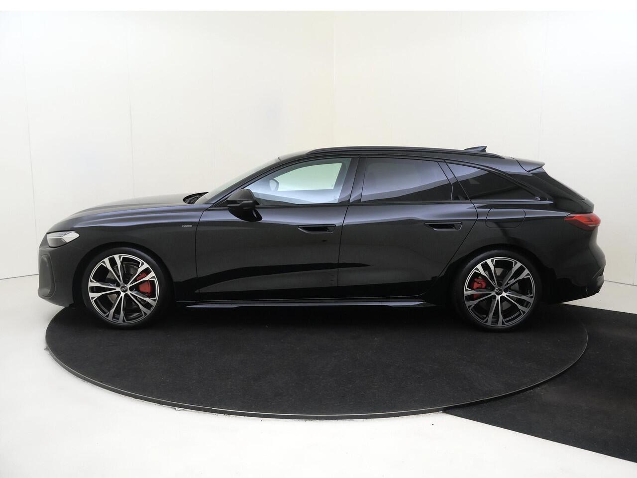 Audi A5 Avant 2.0 e-hybrid quattro S edition Competition | Panoramadak | Trekhaak | 360 camera | Bang & Olufsen | Head-up display | 3-zone airco | Dodehoek detectie | Keyless |