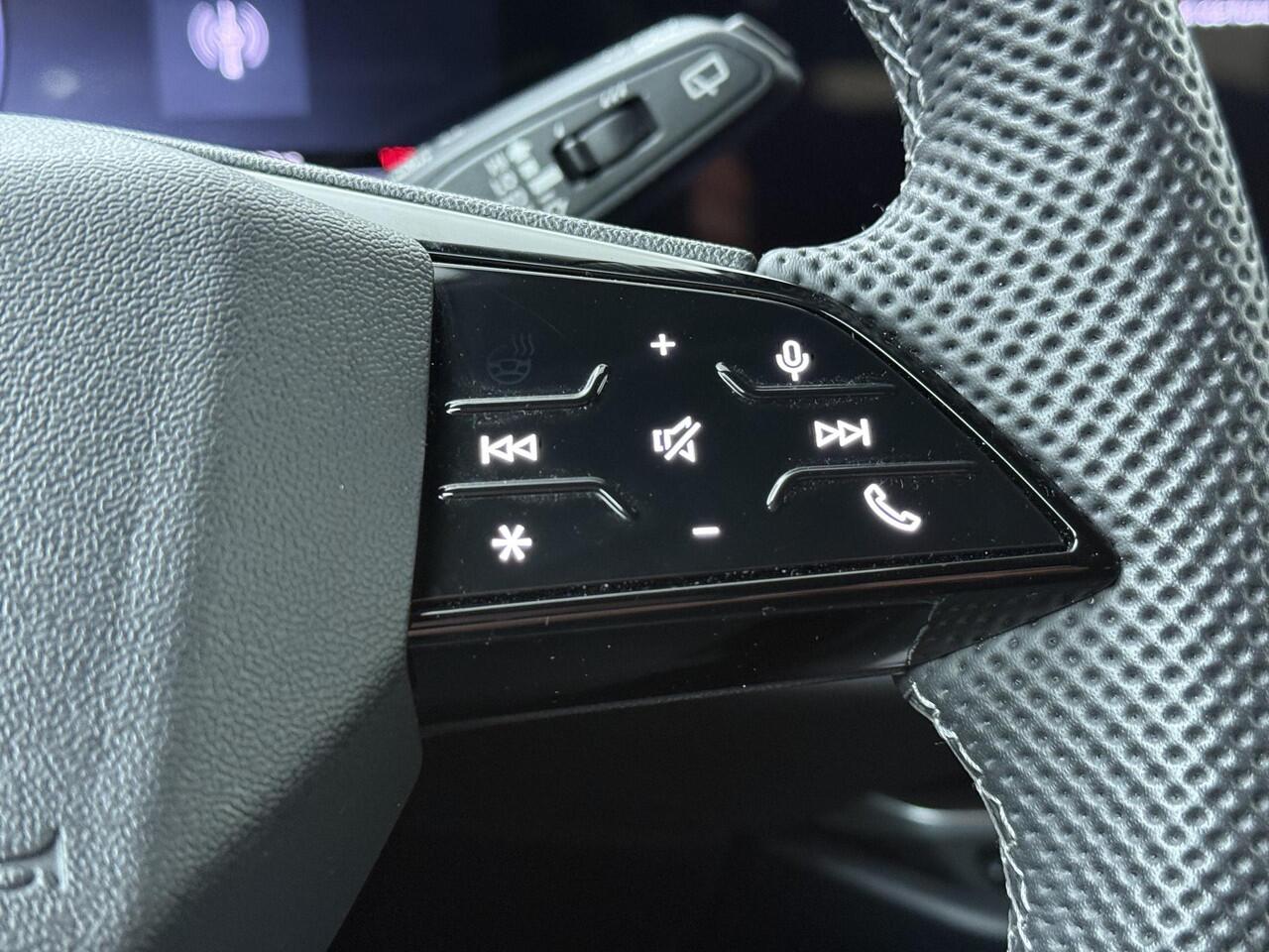 Audi A5 Avant 2.0 TFSI S edition | 204 PK | Automaat | Climate control | Adaptive cruise control | Apple Carplay/Android Auto | S line | Parkeerassistent |