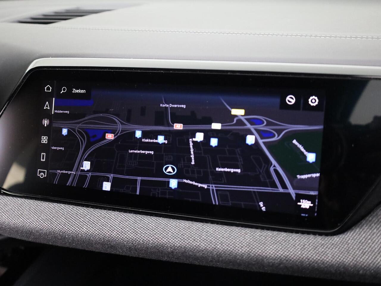 Audi A5 Avant S edition e-hybrid 220 kW / 299 PK Avant 7 versn. | Techniekpakket plus | Stoelen voor elektrisch | Privacy glas | Ambiente lichtpakket pro |