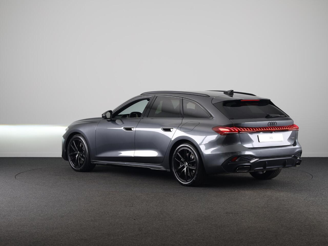 Audi A5 Avant S edition e-hybrid 220 kW / 299 PK Avant 7 versn. | Techniekpakket plus | Stoelen voor elektrisch | Privacy glas | Ambiente lichtpakket pro |