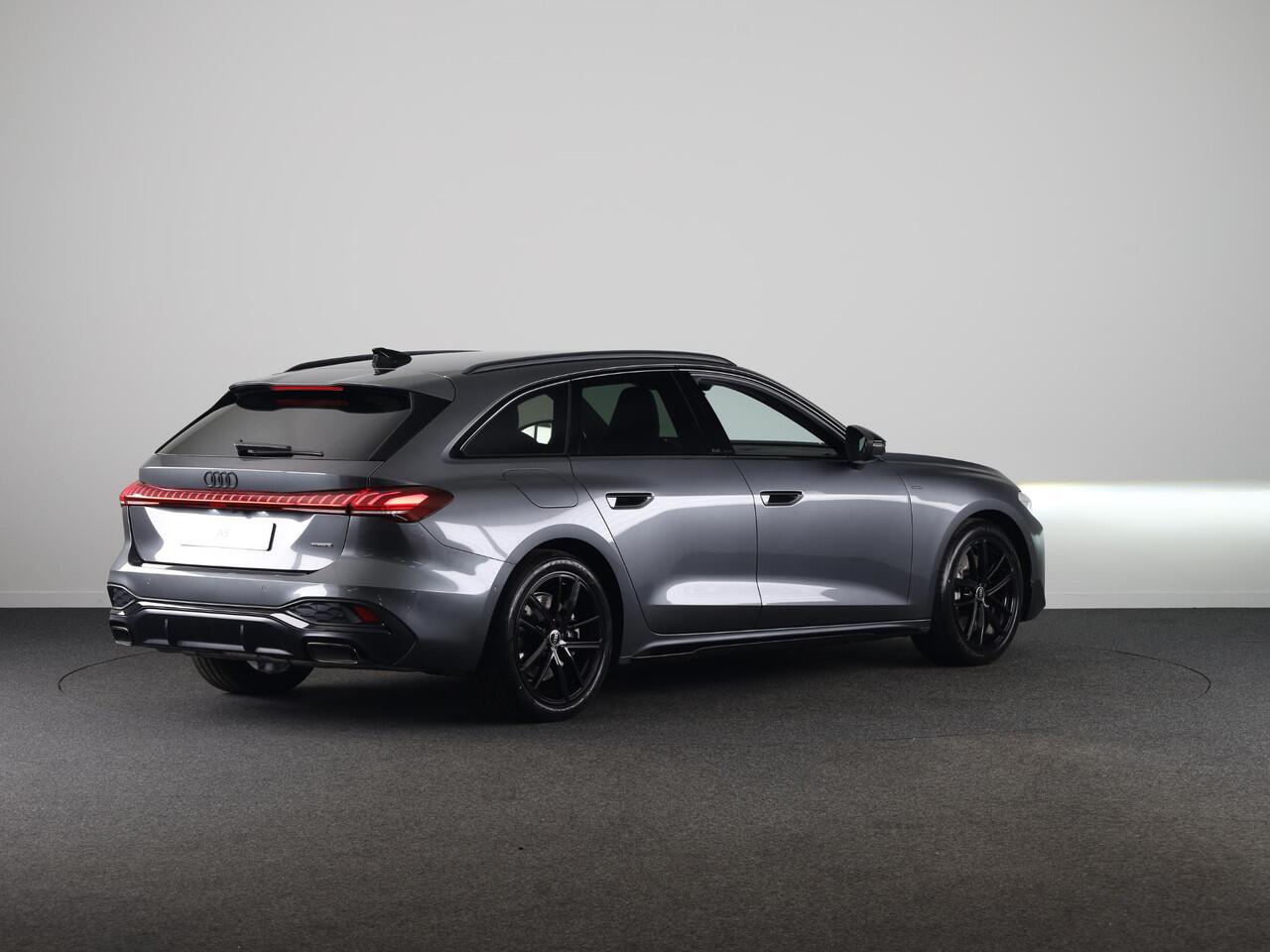 Audi A5 Avant S edition e-hybrid 220 kW / 299 PK Avant 7 versn. | Techniekpakket plus | Stoelen voor elektrisch | Privacy glas | Ambiente lichtpakket pro |