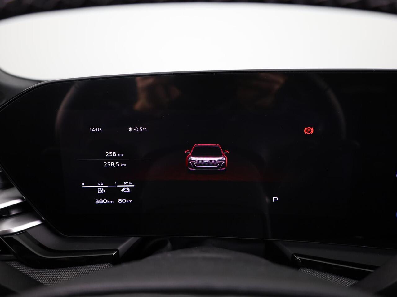 Audi A5 Avant 2.0 e-hybrid quattro S edition 299pk | Matrix Led | Trekhaak wegklapbaar | Rondom zicht camera | Elektrisch verstelbare bestuurderstoel met geheugen