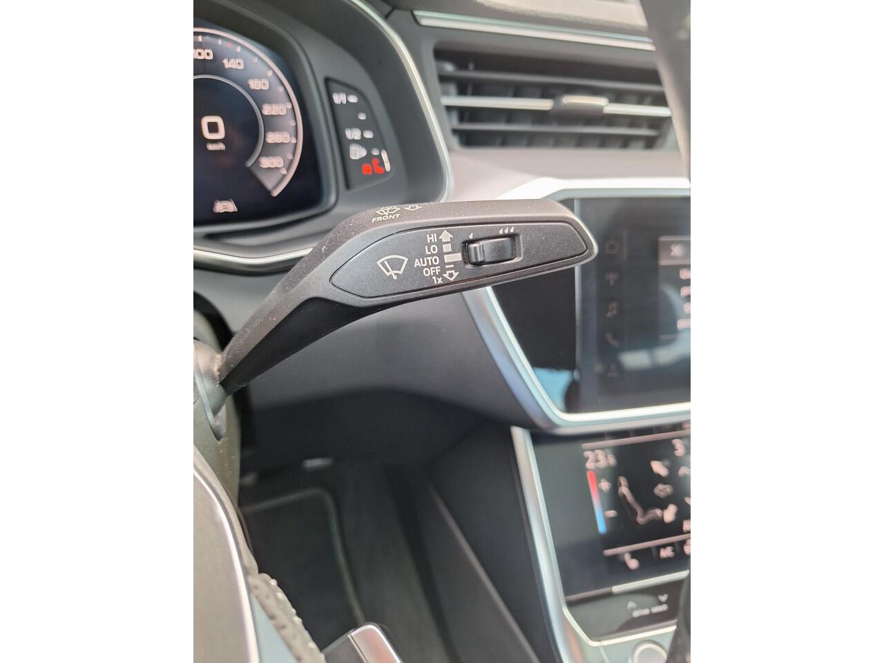 Audi A6 Limousine 55 TFSI e quattro Competition 394PK - PANORAMADAK ?