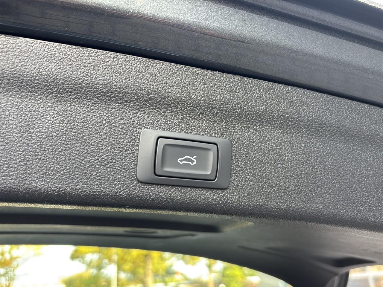 Audi A6 Avant 45 TFSI 245PK S-LINE ECC LED NAVI 19"LMV