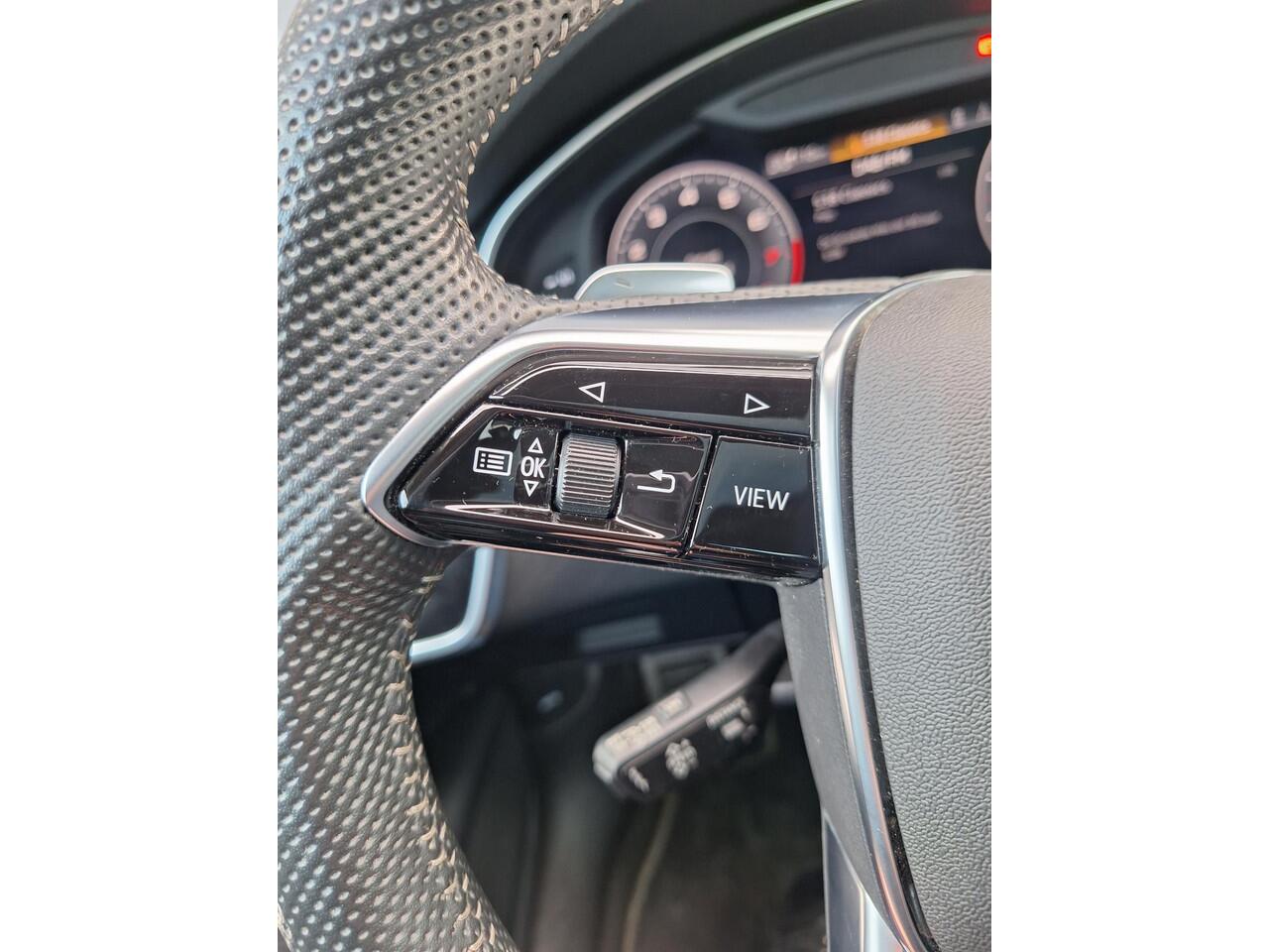 Audi A6 Limousine 55 TFSI e quattro Competition 394PK - PANORAMADAK ?