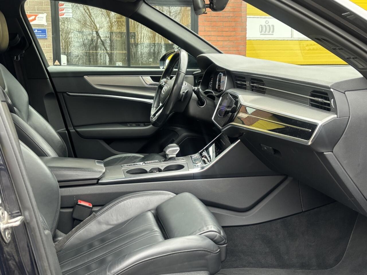 Audi A6 Avant 50 TDI Quattro 286pk Panorama Leder Trekhaak Memory Camera