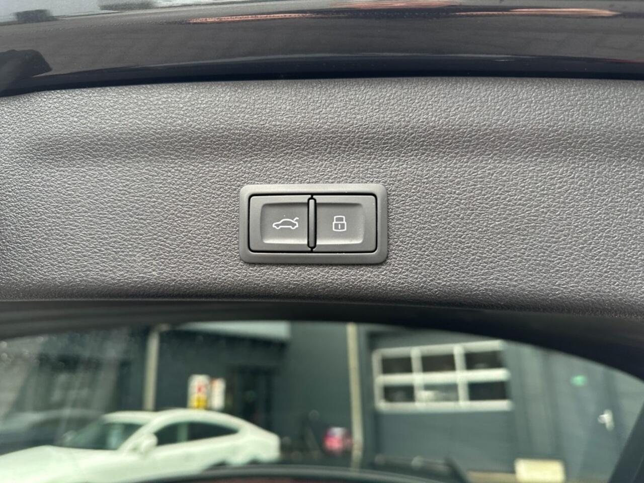 Audi A6 Avant 55 TFSie Quattro Competition S-Line Hybrid