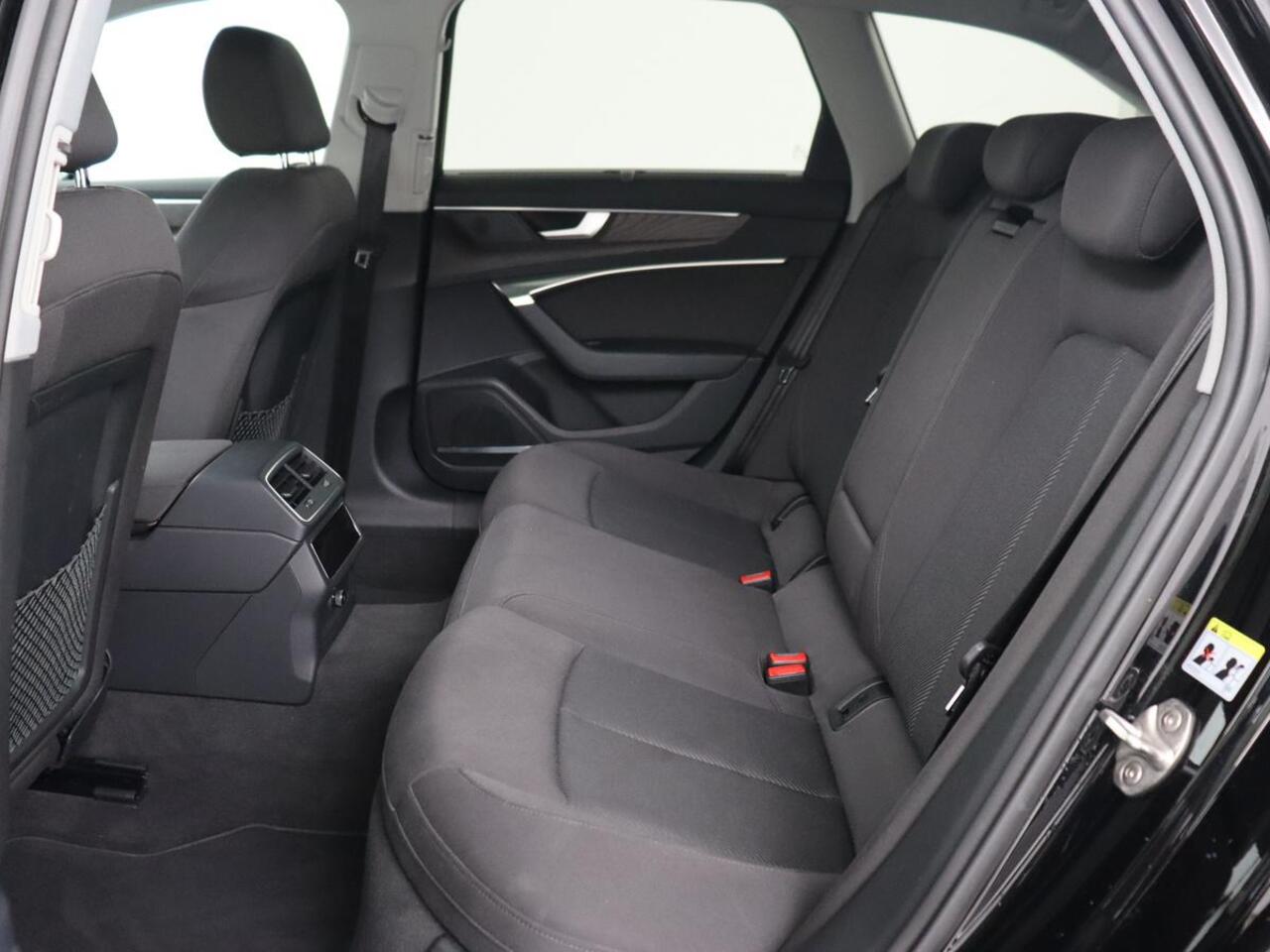 Audi A6 50 TFSI e quattro Business Edition | Head-Up | Stoelverwarming | Trekhaak | Bang & Olufsen | Adaptive cruise | Carplay | Navigatie | Parkeerhulp | Full LED | Virtual Cockpit | Phone Box | PHEV | Plug In