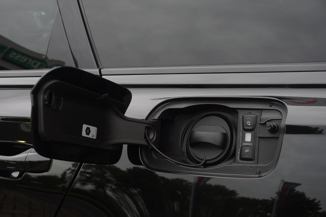 Audi A6 Avant 55 TFSI e quattro Pro Line S Competition | Pano | Optiek Zwart | Trekhaak | ACC | HUD | 21"