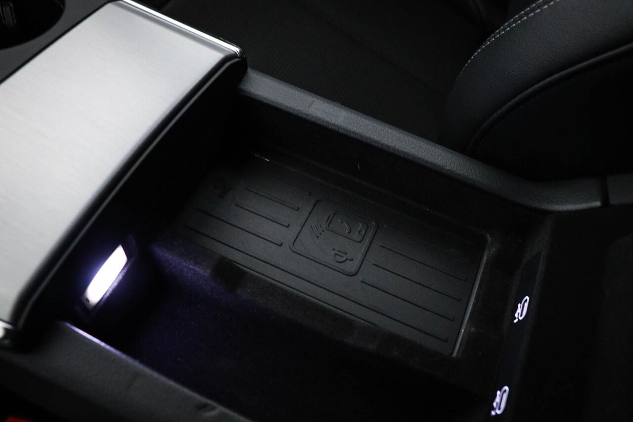 Audi A6 Avant 55 TFSI e quattro Pro Line S Competition | PANORAMADAK | SOFTCLOSE | HEAD UP | CAMERA | TREKHAAK | 20"