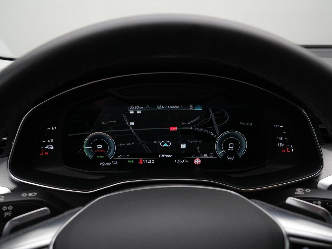 Audi A6 Avant 55 TFSI e 367 pk S-tronic quattro Pro Line S Competition / S-Line | Panoramadak | Trekhaak | Demperregeling | Head-up display | HD Matrix LED | Leder/alcantara