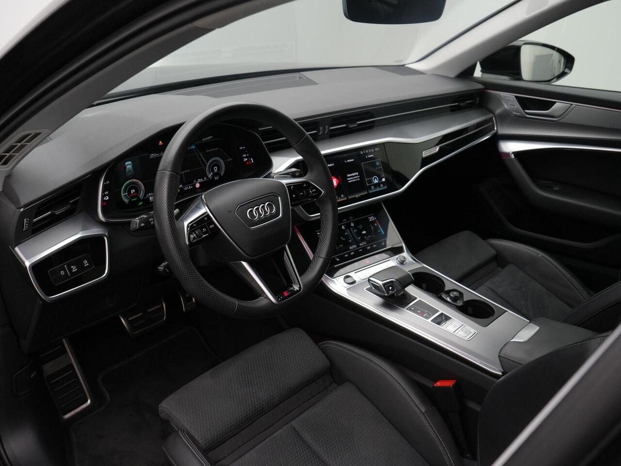 Audi A6 Avant 55 TFSI e 367 pk S-tronic quattro Pro Line S Competition / S-Line | Panoramadak | Leder/alcantara | Stoelverwarming | Matrix LED