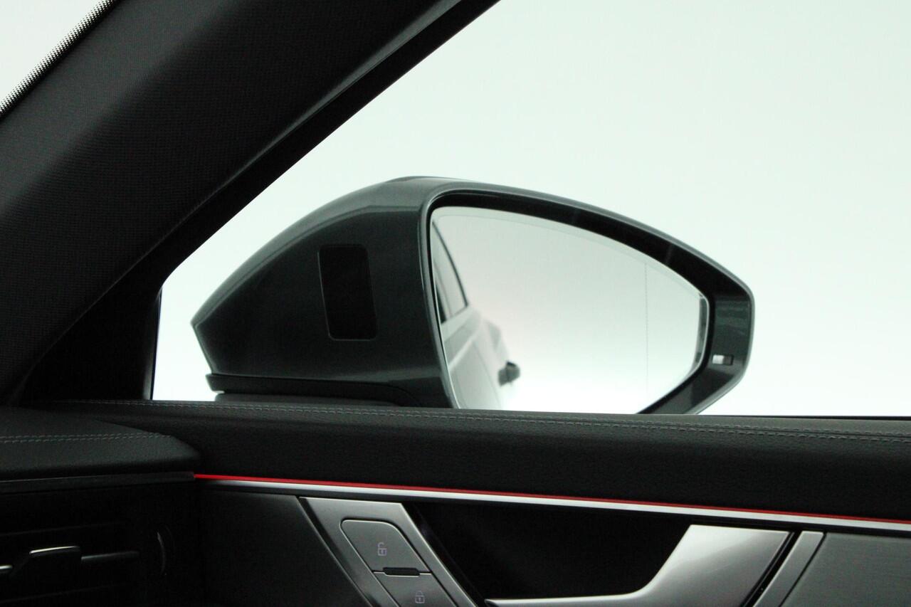 Audi A6 Avant 50 TFSI e 299pk quattro 2x S-Line Trekhaak Camera B&O Panoramadak Matrix Led Virtual Cockpit Navigatie