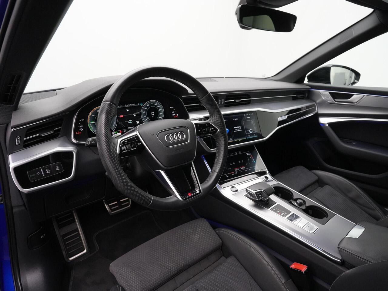 Audi A6 Avant 55 TFSI e Quattro Pro Line S Competition / S-Line | Panoramadak | Trekhaak | Demperregeling | Geheugenstoel | HD-Matrix LED | Head-up display | 360 camera | Bang & Olufsen | Leder/alcantara