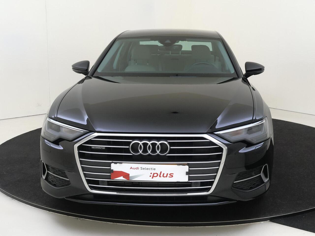 Audi A6 Limousine 50 TFSI e quattro Advanced edition | Parkeerassistent | 4-zone airco | Stoel- en stuurwielverwarming | Lederen bekleding | Navigatie Plus | Cruise control | Elektrisch verstelbare voorstoelen |