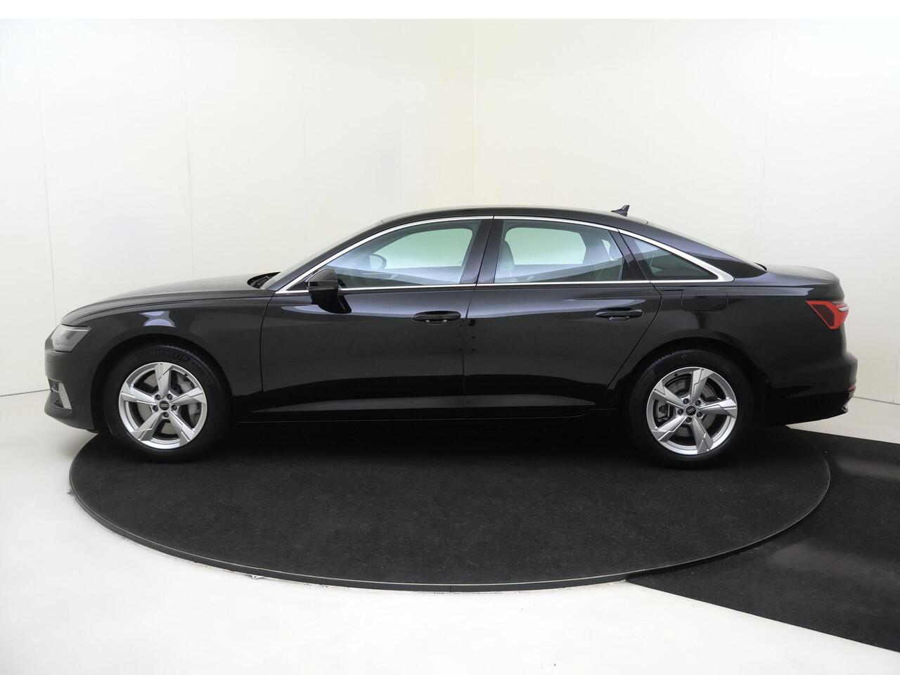 Audi A6 Limousine 50 TFSI e quattro Advanced edition | Parkeerassistent | 4-zone airco | Stoel- en stuurwielverwarming | Lederen bekleding | Navigatie Plus | Cruise control | Elektrisch verstelbare voorstoelen |