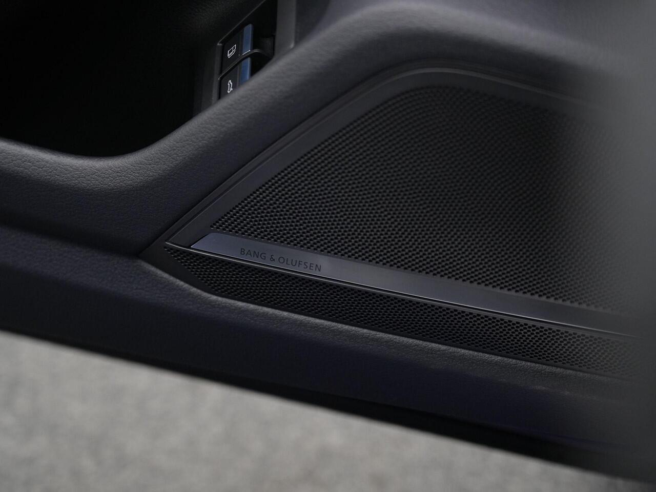 Audi A6 Avant 55 TFSI e Quattro Pro Line S Competition / S-Line | Panoramadak | Trekhaak | Lederpakket | Geheugenstoelen | Bang & Olufsen | HD-Matrix LED | Rondomzicht camera