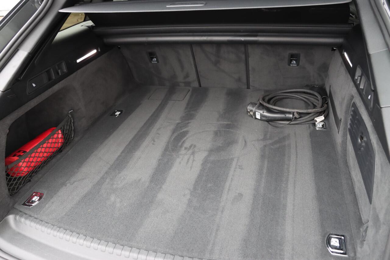 Audi A6 Avant 50 TFSI e quattro S edition 299pk S-Tronic Memory | Carplay | Camera