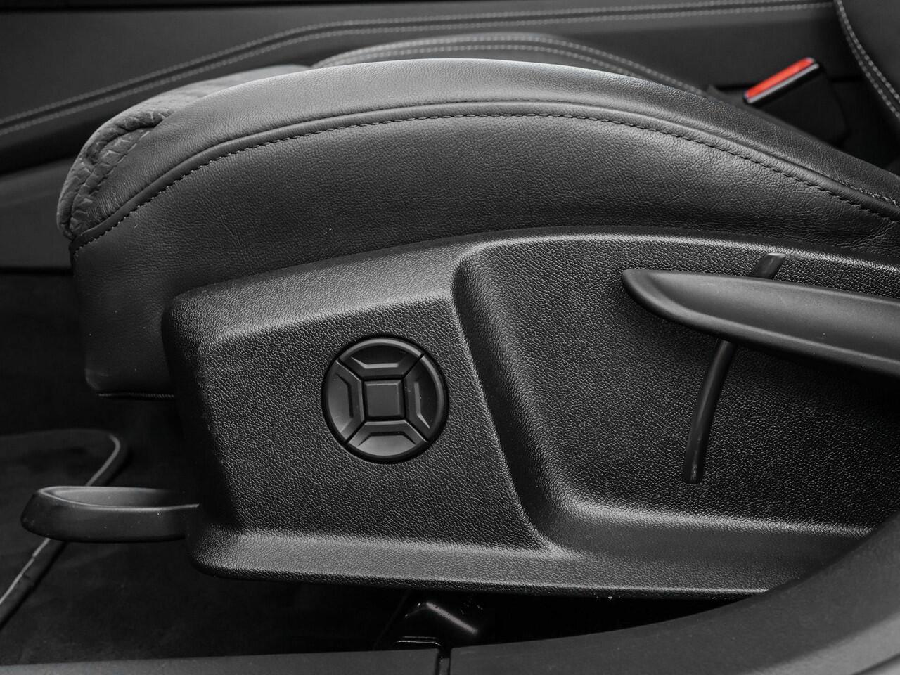 Audi A6 Avant 55 TFSIe 367pk S-tronic Quattro Pro Line S · Panoramadak · Bang & Olufsen · 360 Camera · Wegklapbare Trekhaak · Apple/Android Car Play · Elek. Achterklep · 20'' Inch ·