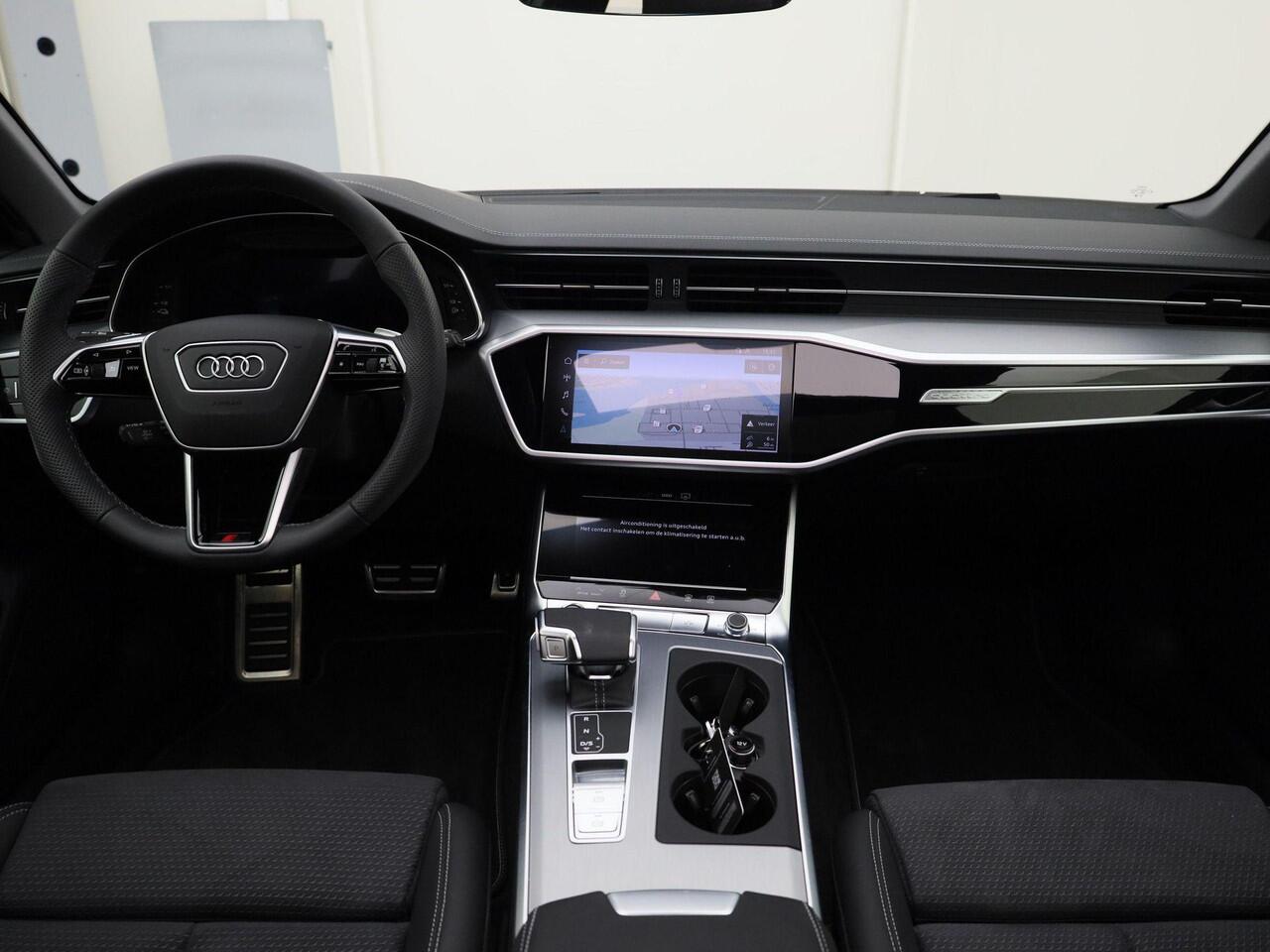 Audi A6 Avant 50 TFSIe 220kW/299PK quattro S Line · Panoramadak · Apple Car Play · Camera · Leder/Alcantara · Drive select