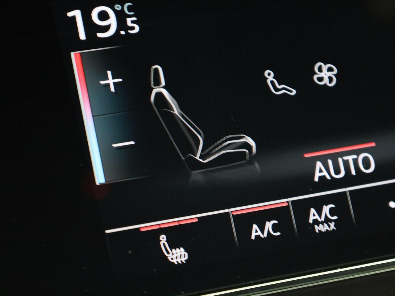 Audi A6 Avant 50 TFSIe 220kW/299PK quattro S Line · Panoramadak · Apple Car Play · Camera · Leder/Alcantara · Drive select