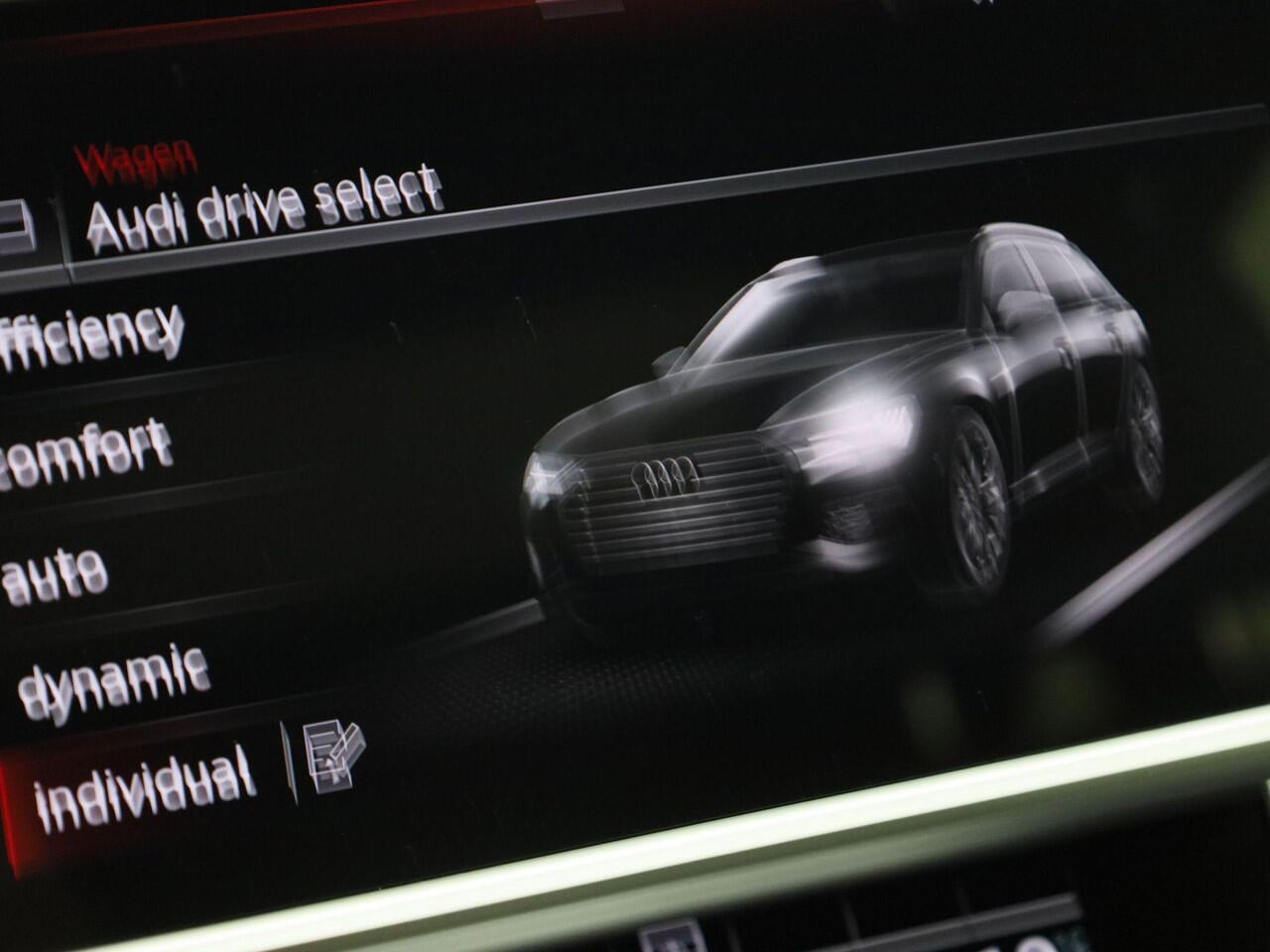 Audi A6 Avant 50 TFSIe 220kW/299PK quattro S Line · Panoramadak · Apple Car Play · Camera · Leder/Alcantara · Drive select