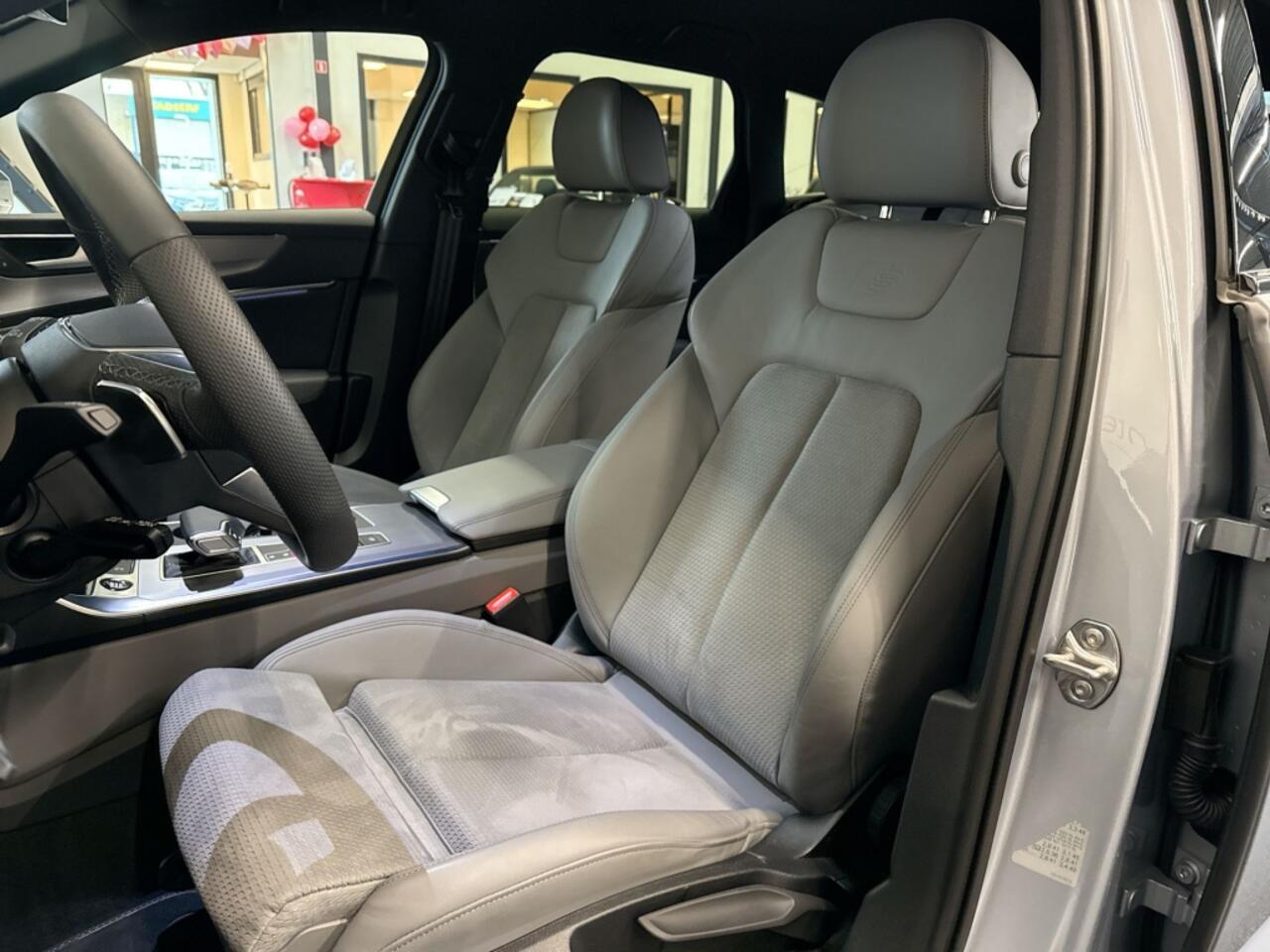 Audi A6 Avant 55 TFSI e quattro 3X S-line Cmp | MAXTON | MATRIX | EL. TREKHAAK