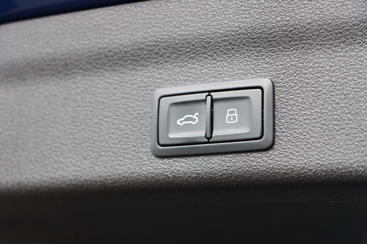 Audi A6 Avant 50 TFSI e quattro S edition Competition 300pk S Tronic | Stoel+Stuurverwarming | B&O | Trekhaak | elektrische stoelen