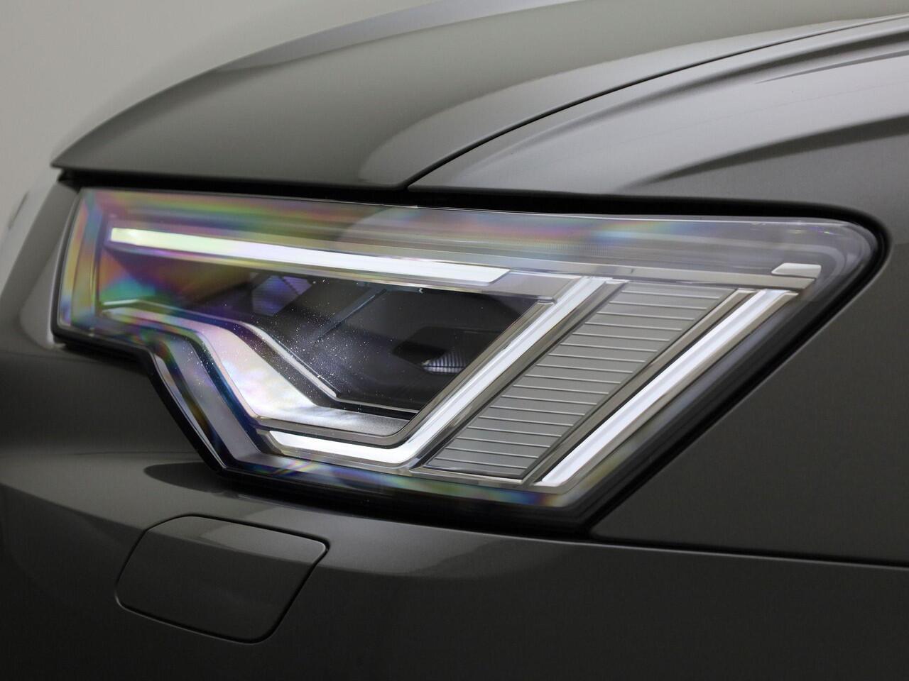 Audi A6 Limousine 50 TFSIe 220kW/299PK quattro S Line · 360°Camera + Parkeersensoren · Panoramadak · Trekhaak · Garantie t/m 14-04-2029 of 100000km.