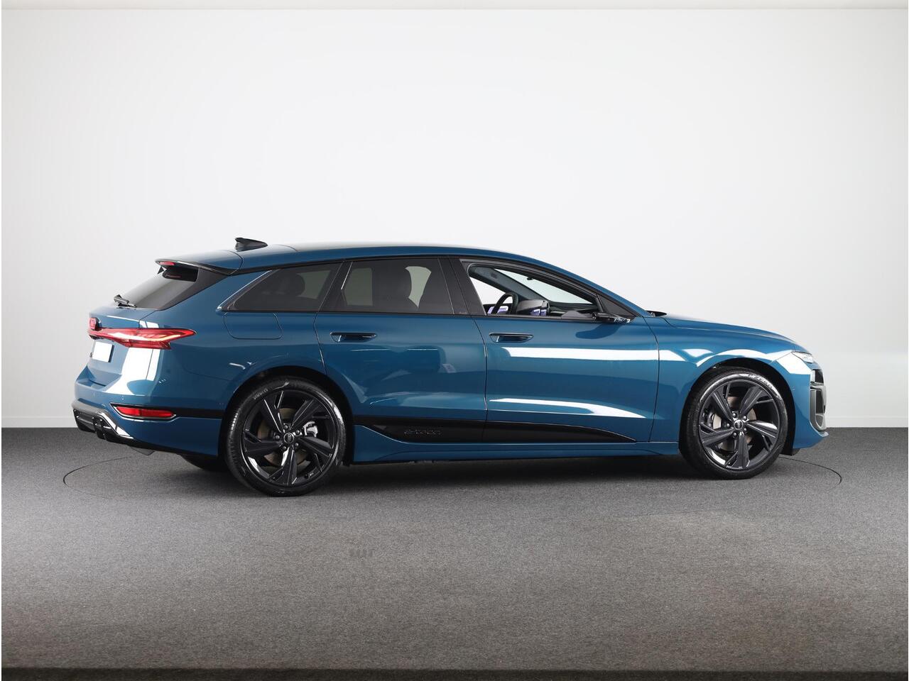 Audi A6 Avant S edition e-tron 100kWh 270 kW / 367 PK Avant Elek Panorama-glasdak, Bang&Olufsen soundsysteem, winterpakket, privacy glass