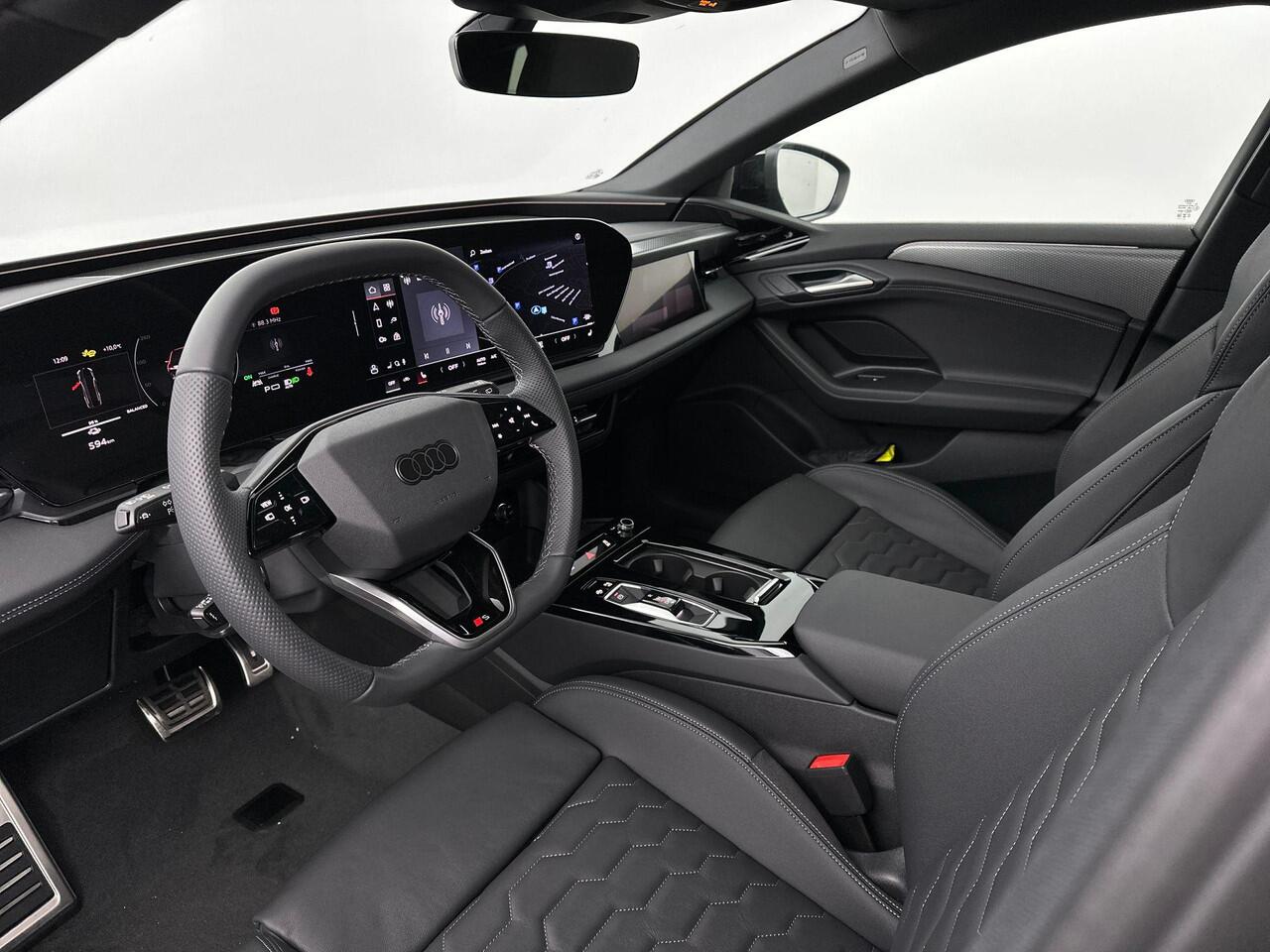 Audi A6 Avant e-tron S edition e-tron 100kWh 270 kW / 367 PK Avant Elek