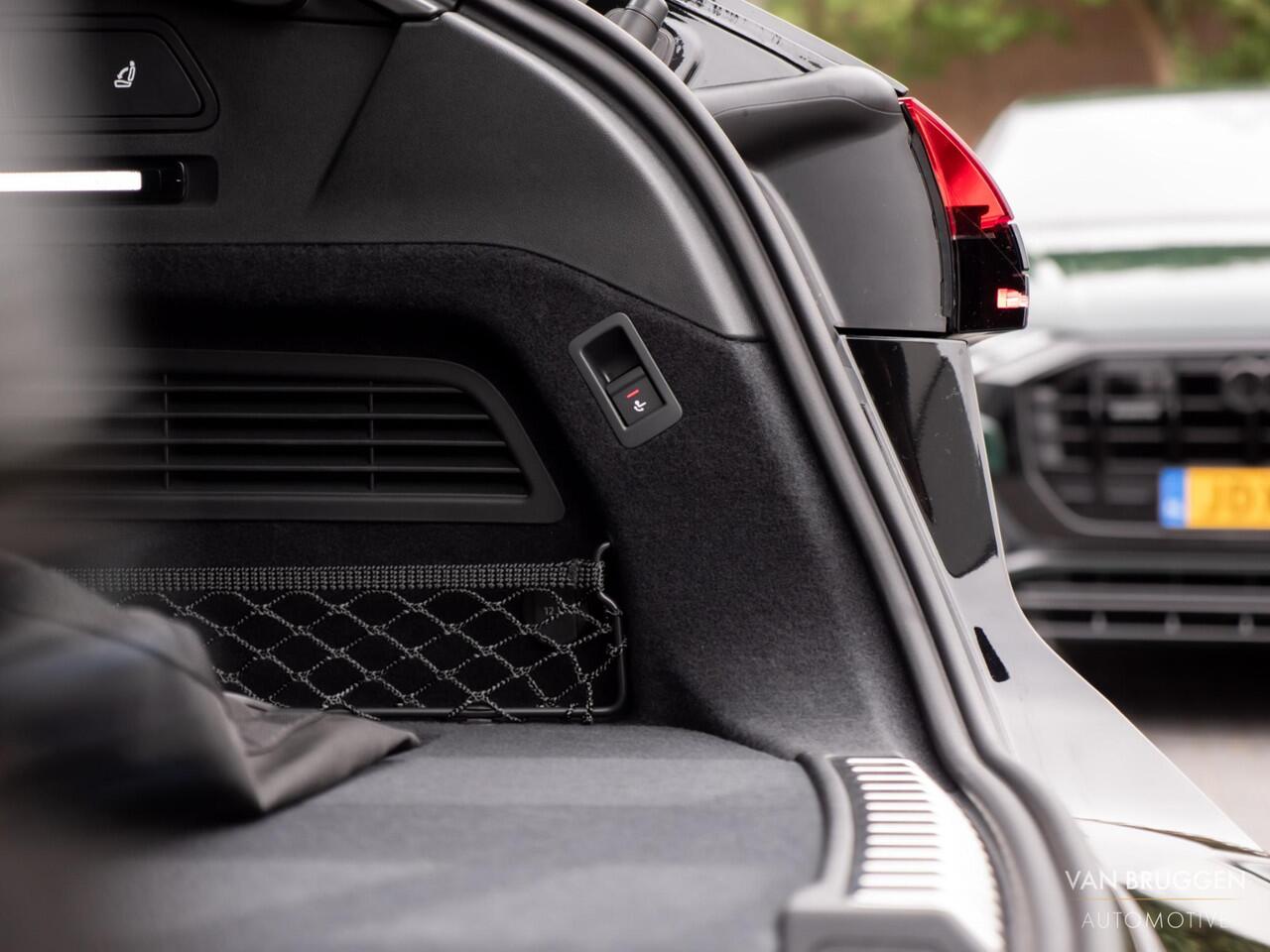 Audi A6 Avant 2.0 e-hybrid quattro S Pano Trekhaak Luchtv Coating Softclose 4-Wiel