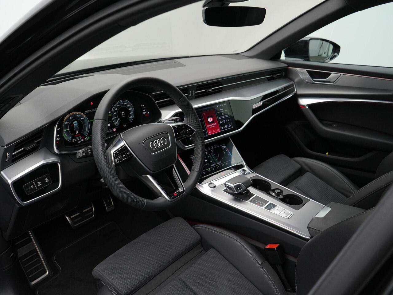 Audi A6 Avant 55 TFSI e 367 pk Quattro Competition / S-Line | Panoramadak | Trekhaak | Demperregeling | Geheugenstoel | Head-up display | Rondomzicht camera