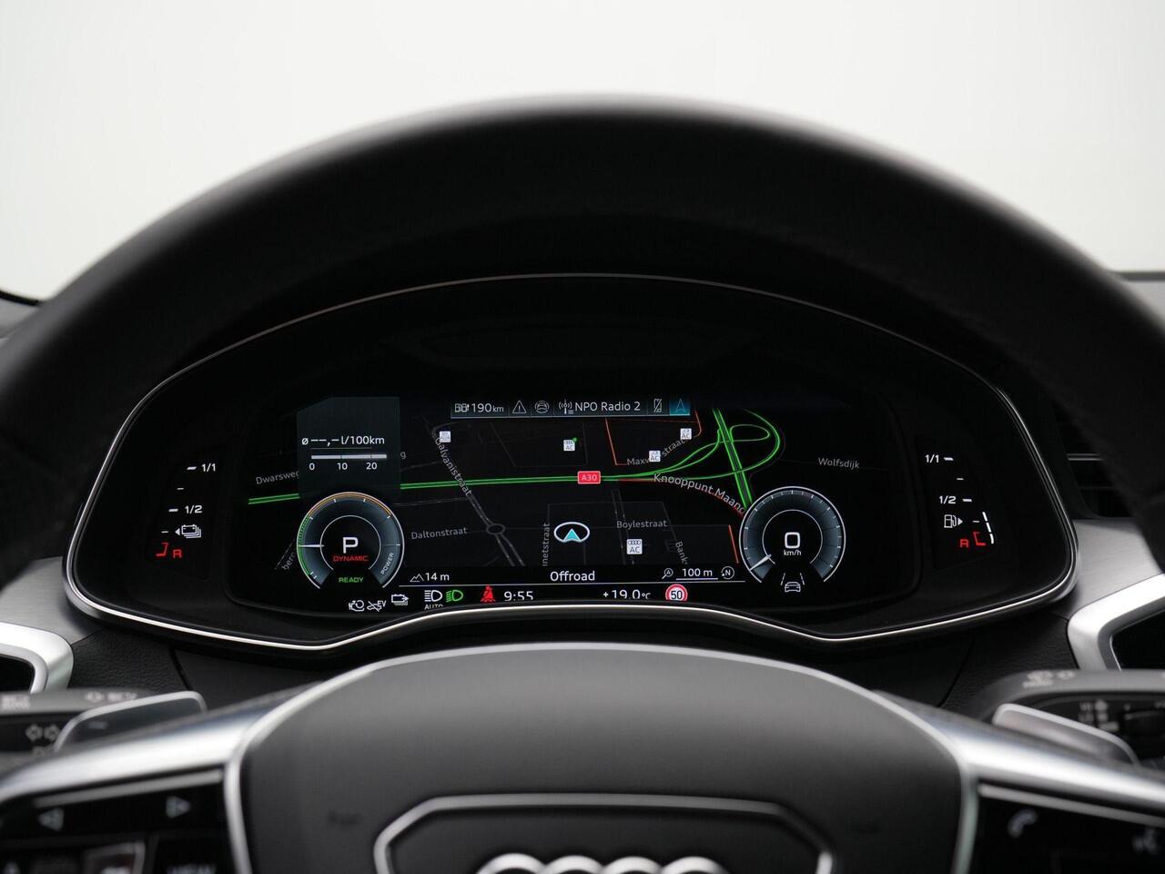 Audi A6 Avant 55 TFSI e 367 pk Quattro Competition / S-Line | Panoramadak | Trekhaak | Demperregeling | Geheugenstoel | Head-up display | Rondomzicht camera