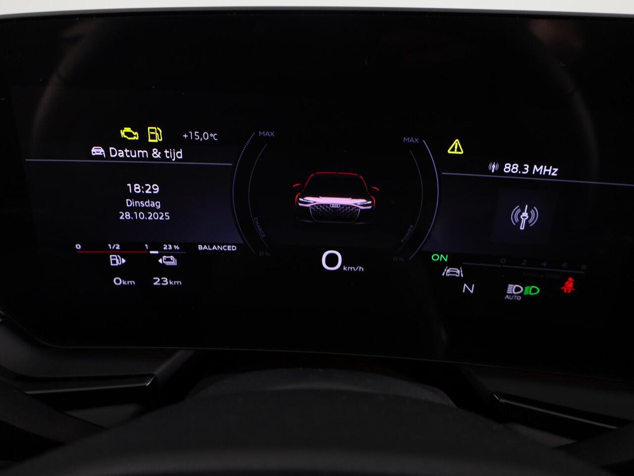 Audi A6 Avant S edition e-hybrid 299 pk | Techniekpakket plus | MMi experience pro | Elektrische stoelen | Privacy glas |