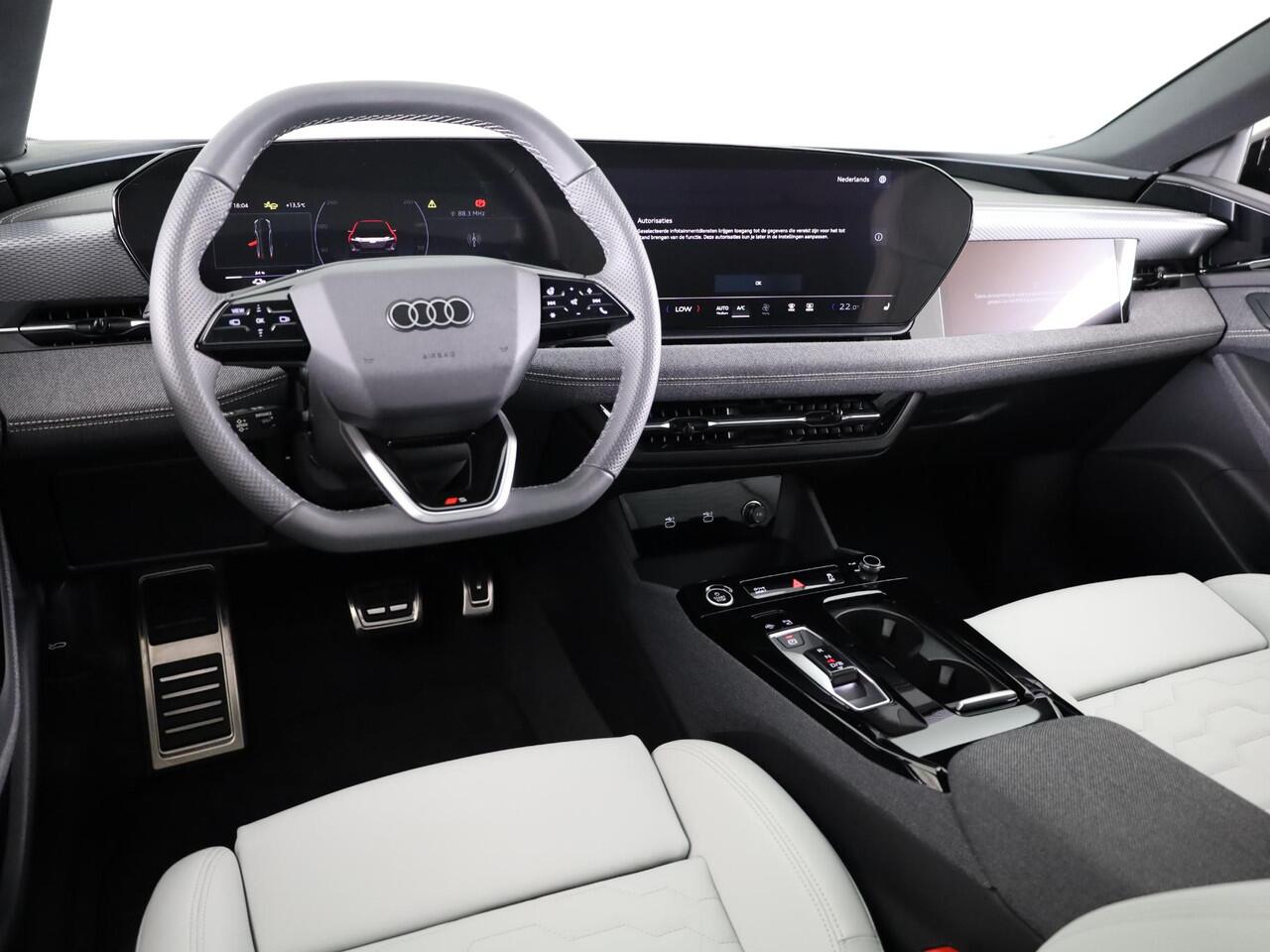 Audi A6 Sportback e-tron S edition 83 kWh | Adaptive luchtvering | Adaptive cruisecontrol | Oled achterlichten | Omgevingscamera's | LM velgen 21" | Winterpakket |