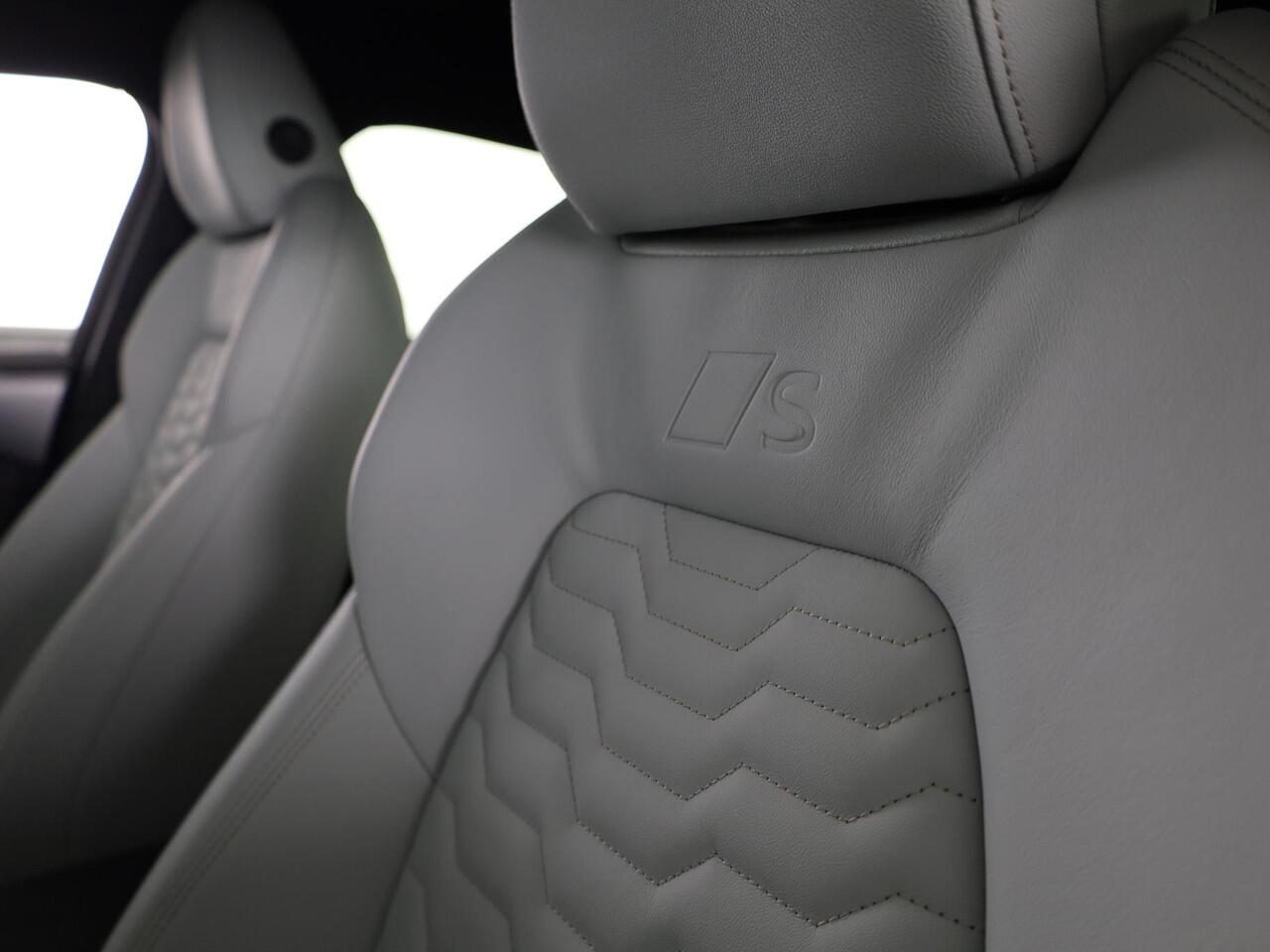 Audi A6 Sportback e-tron S edition 83 kWh | Adaptive luchtvering | Adaptive cruisecontrol | Oled achterlichten | Omgevingscamera's | LM velgen 21" | Winterpakket |