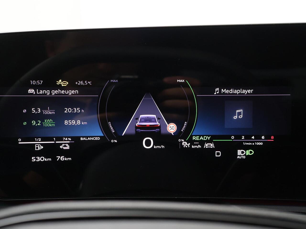 Audi A6 Limousine e-hybrid quattro S-Edition | Akoestisch glas | Lichtpakket pro met ambient lighting | S line exterieur | S-interieur sportstoelen zwart alcantara | Tech plus | Adaptive cruise assist plus | Memory Seats | 21 Inch LM-Velgen Audi sport Multispaaks