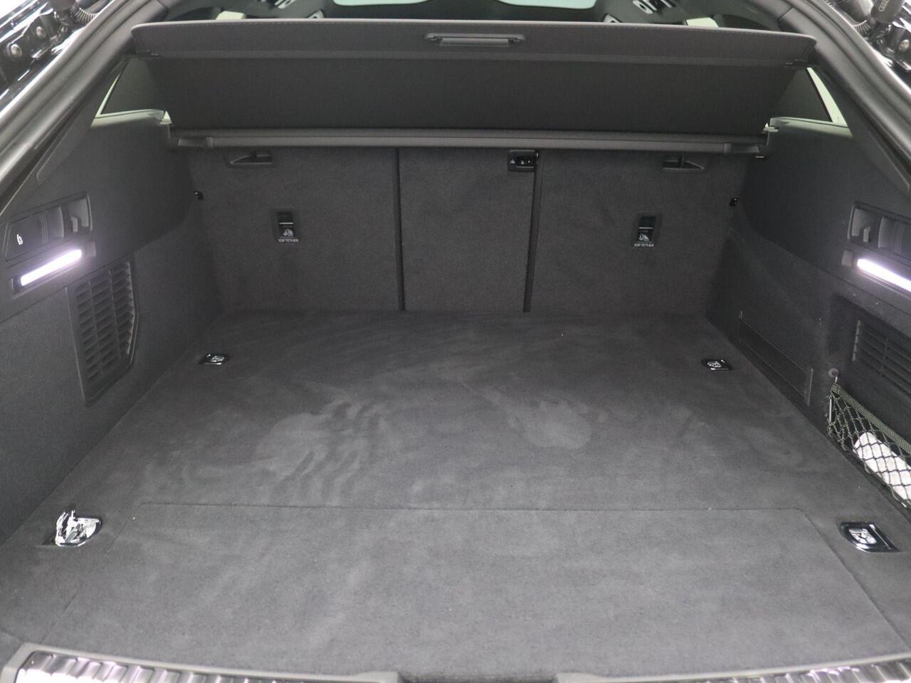 Audi A6 Avant 2.0 e-hybrid quattro S edition Competition 367PK Tech Pro, Trekhaak, Elektr. Stoelen, head-up, B&O sound, Luchtvering, Panoramadak, Trekhaak, 21" lichtmetalenvelgen