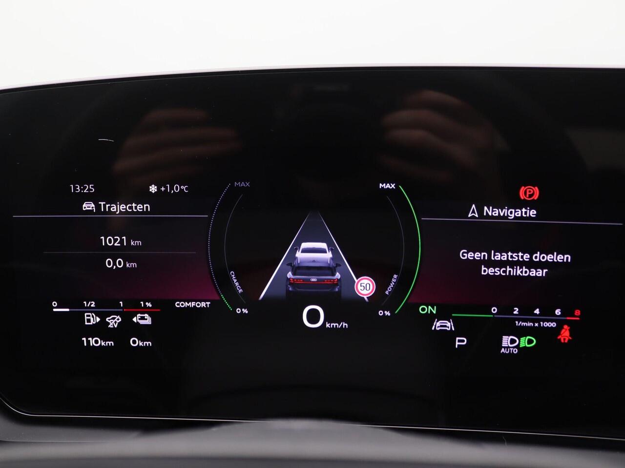 Audi A6 Avant 2.0 e-hybrid quattro S edition Competition 367PK Tech Pro, trekhaak, elek. stoelen, head-up, B&O sound, Luchtvering, Panoramadak, 21" lichtmetalen velgen