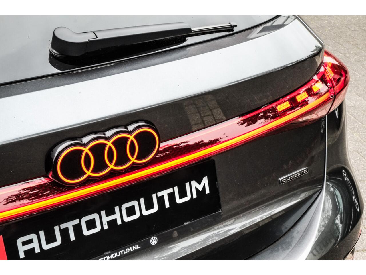 Audi A6 Avant e-tron S edition quattro 428pk, 100 kWh accu, Trekhaak, Pa