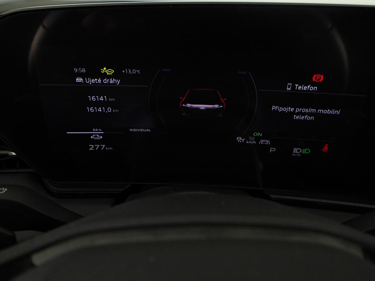 Audi A6 Avant e-tron Advanced edition performance 100 kWh 367 pk | Navigatie | Warmtepomp | Parkeersensoren (Park assist) | Rondomzicht camera | Elektr. voorstoelen | Stoelverwarming v/a | Matrix LED |