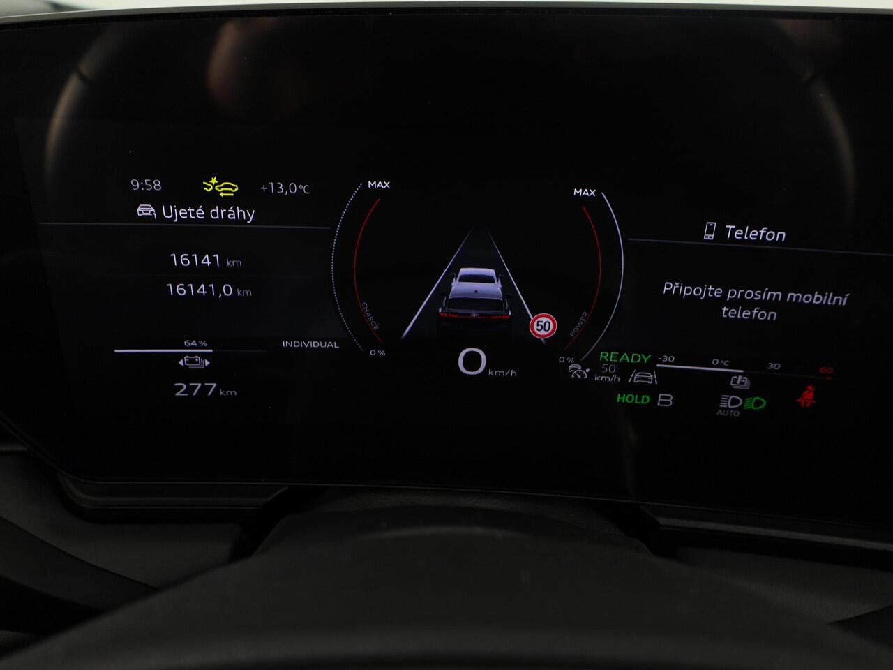 Audi A6 Avant e-tron Advanced edition performance 100 kWh 367 pk | Navigatie | Warmtepomp | Parkeersensoren (Park assist) | Rondomzicht camera | Elektr. voorstoelen | Stoelverwarming v/a | Matrix LED |