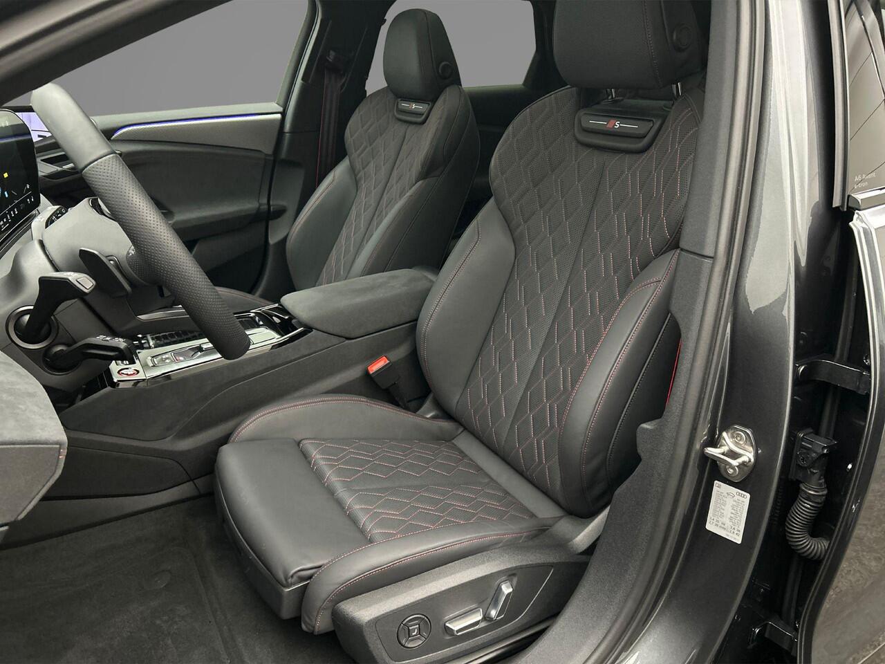 Audi A6 Avant e-tron S edition performance 100 kWh | Pano | Tech pro | B&O | Trekhaak | Luchtvering | Virtual mirrors | Matrix | Oled | MMI pro |